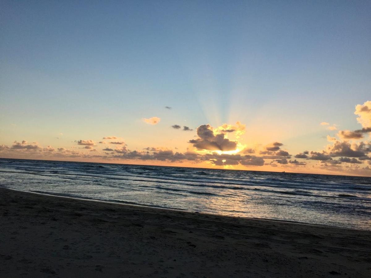 Julianadorp Zuhause Am Meer Fuer 6 Personen Mit 4 Schlafzimmern מראה חיצוני תמונה